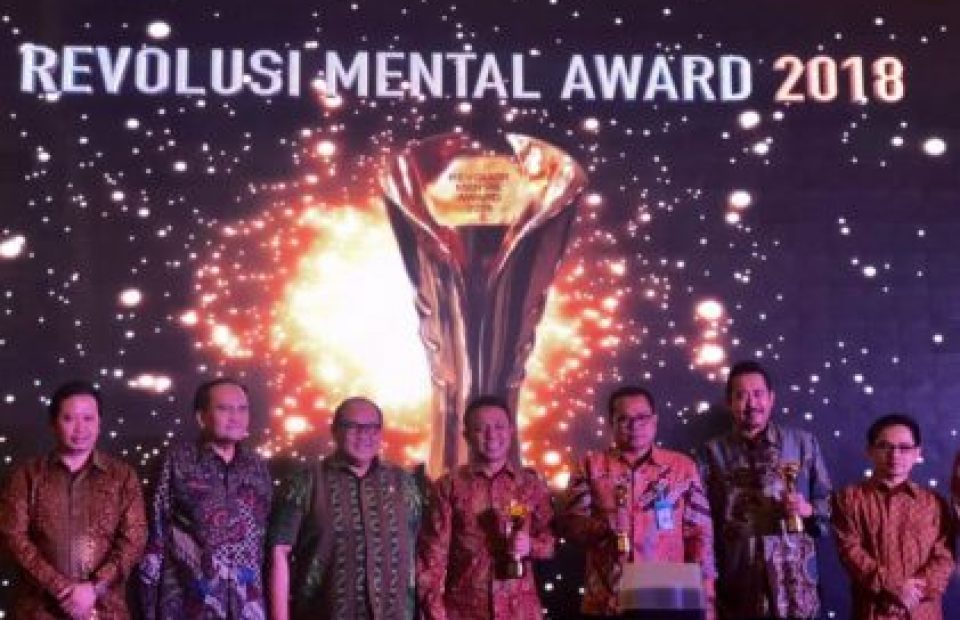 PTP RAIH DUA PENGHARAGAAN DIAJANG AWARD BUMN TRACK 2018