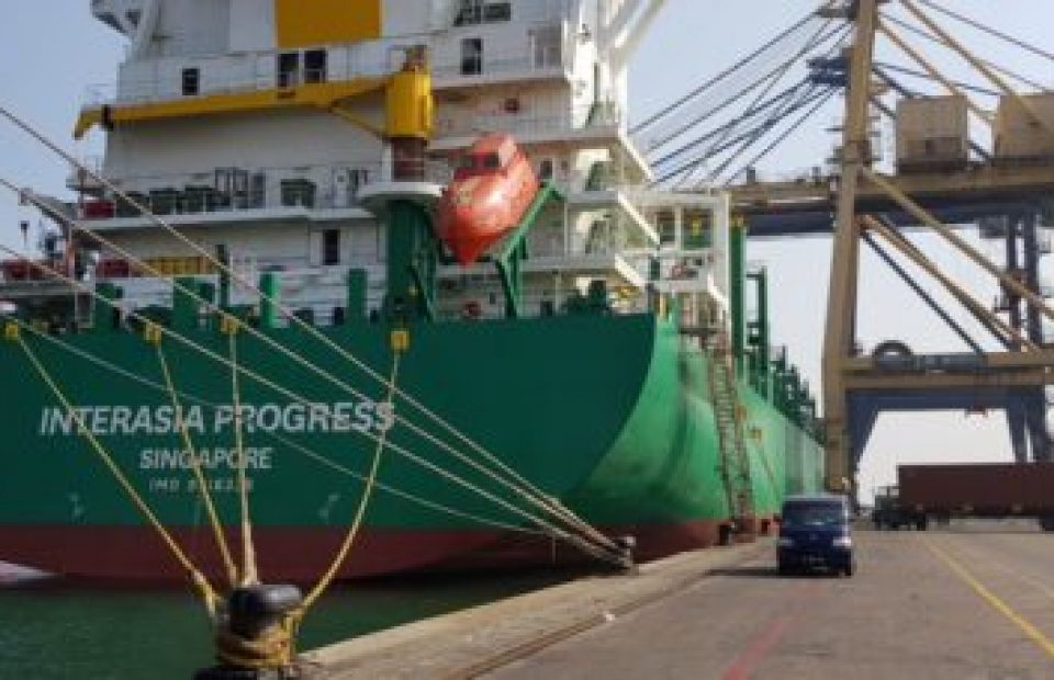 ​MV Interasia Progress setiap 2 Minggu Sandar di IPC TPK Panjang
