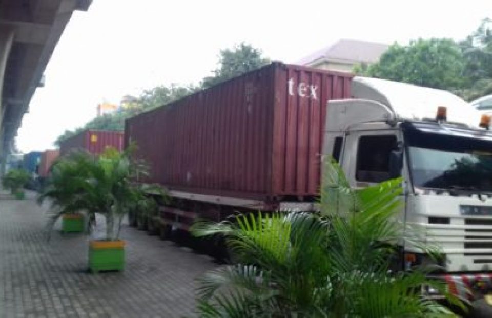 Kemacetan Akses Pelabuhan Priok Rugikan Pengusaha Angkutan, Importir dan Sopir Trailer