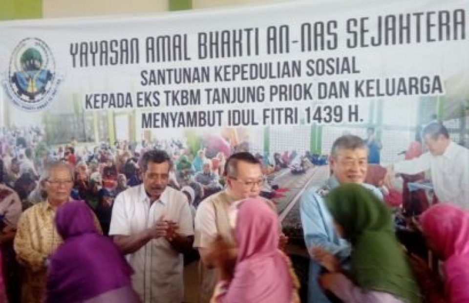 Yayasan Annas Salurkan Bingkisan Lebaran dan THR Untuk Jompo, Janda dan Yatim Eks. TKBM Pelabuhan Priok