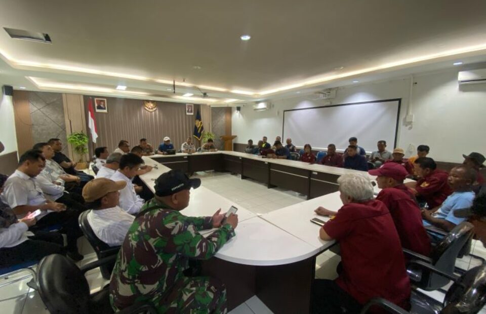KSOP Cirebon Fasilitasi Pelindo Regional II Cirebon dengan Warga Kelurahan Panjunan