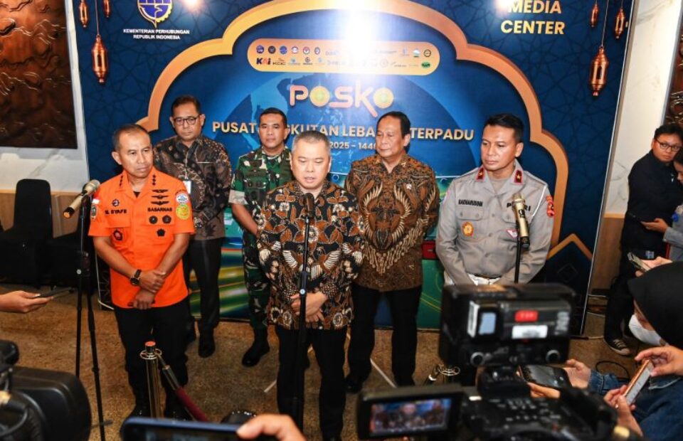 Menhub Dudy Resmi Membuka Posko Pusat Angkutan Lebaran 2025