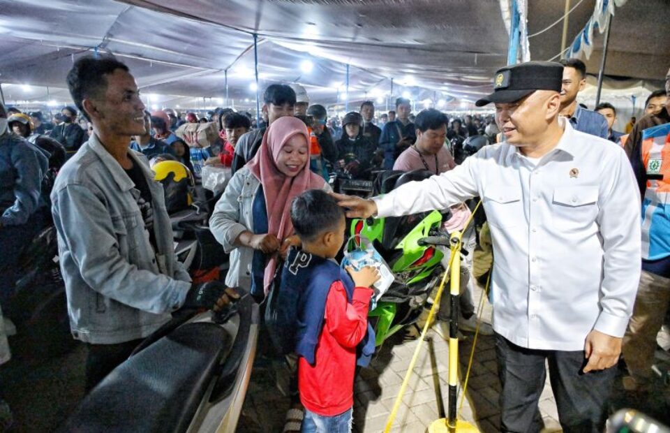 Sepeda Motor yang Menyeberang dari Pelabuhan Ciwandan sudah 11.800 unit