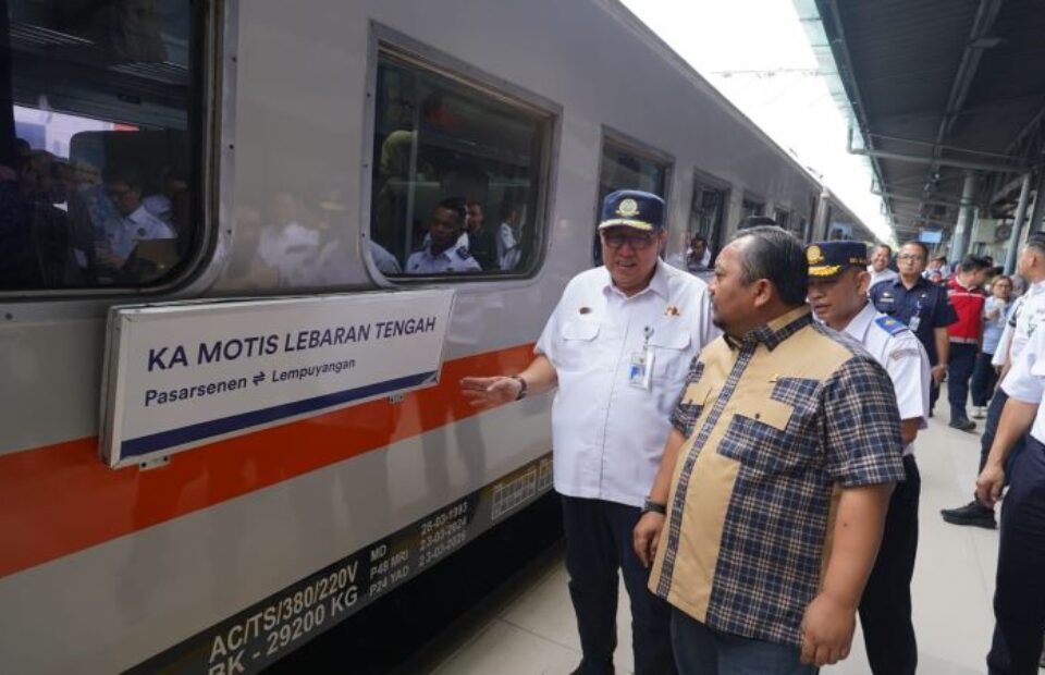 Mudik Lebih Nyaman DJKA Resmi Melepas Kereta Api Layanan Angkutan Motor Gratis