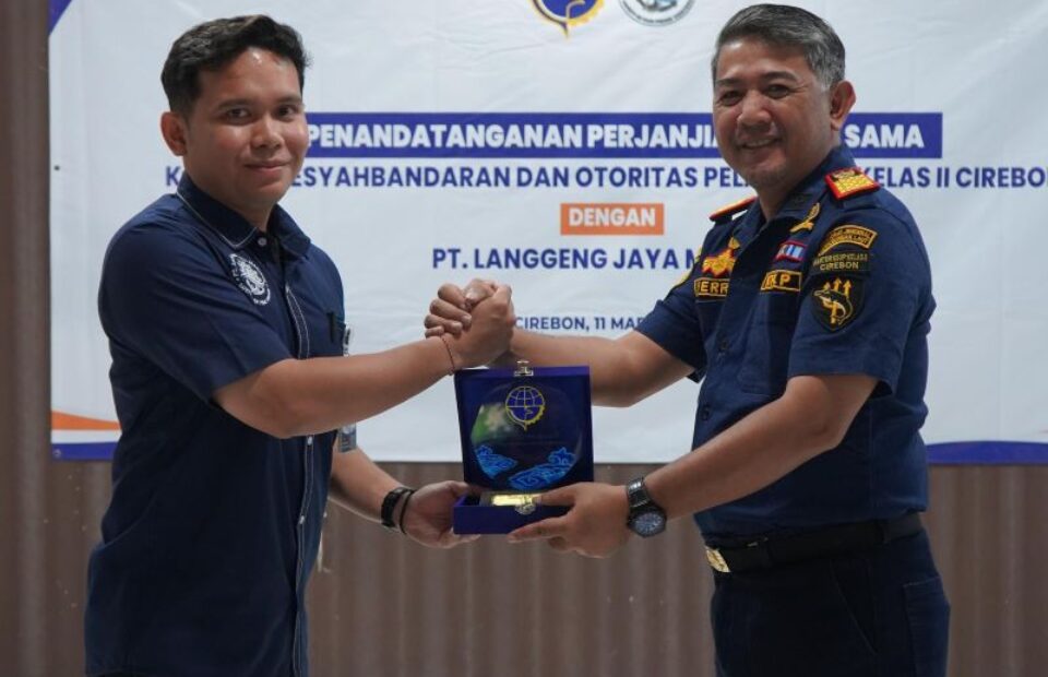 MoU antara KSOP Cirebon dengan PT.Langgeng Jaya Maritim Terkait Dokumen Identitas Pelaut