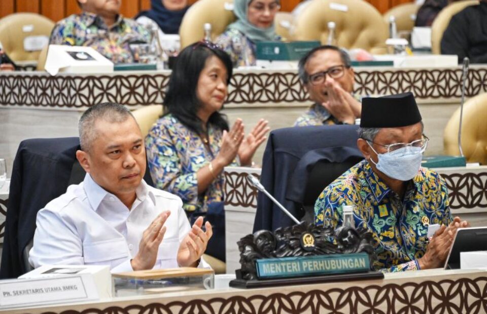 Total Pergerakan Angkutan Lebaran 2025 54,89% dari Penduduk Indonesia Komisi V DPR RI Memberikan Apresiasi