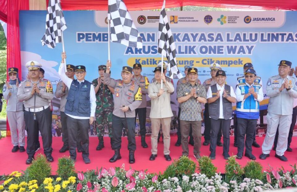 Pantauan dari Semarang bersama Menhub Dudy Imbau Pemudik Utamakan Keselamatan