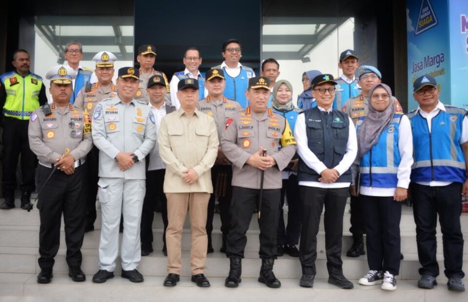 Semarang-Cikampek menjadi Pantauan Arus Balik Menhub, Kapolri, dan Menkes