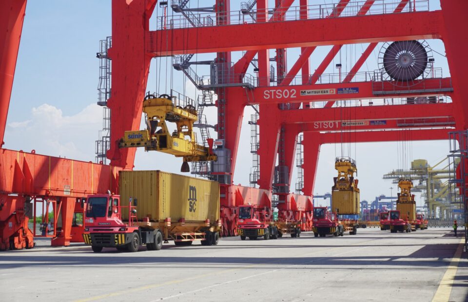 Pelindo Petikemas Sees 5% Container Growth in 2025