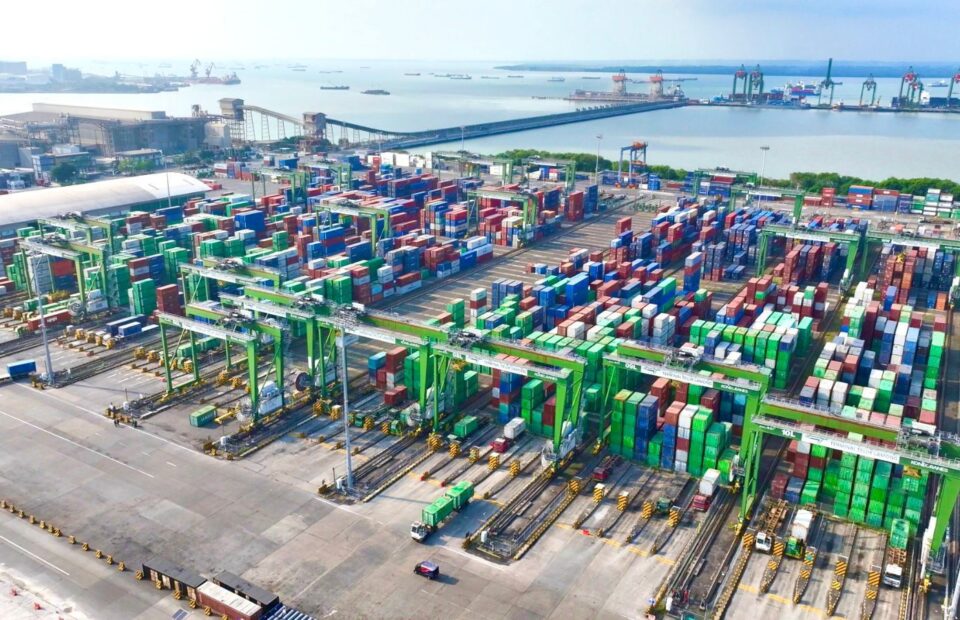 Terminal Teluk Lamong Boosts Readiness for Christmas and New Year Traffic Surge