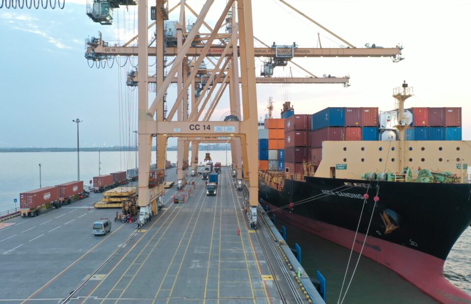 TPS Posts Modest 2025 Throughput Growth after December Rise