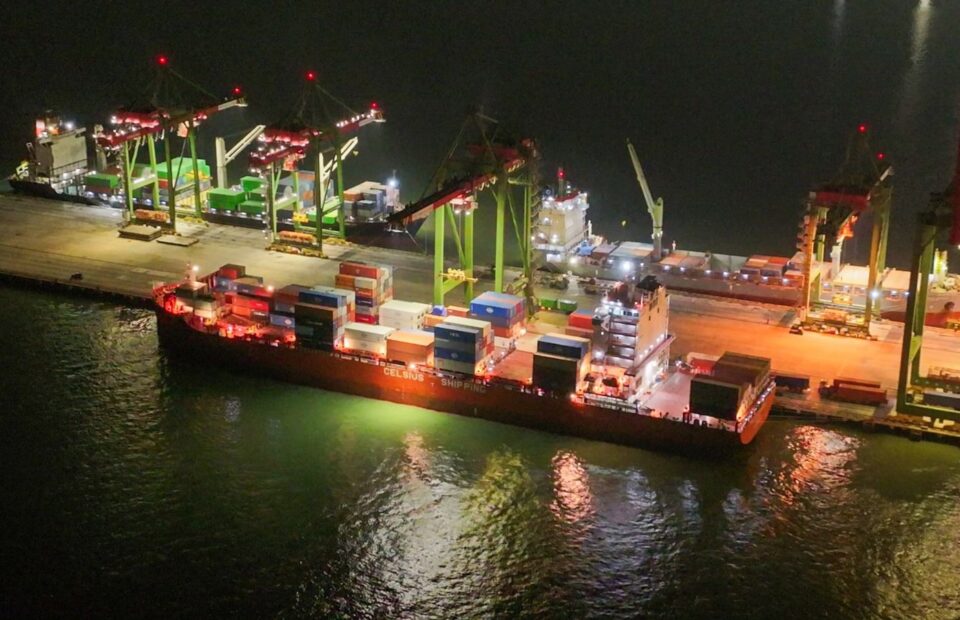 Terminal Teluk Lamong Throughput Rises 6% to 2.83 mln TEUs in 2025