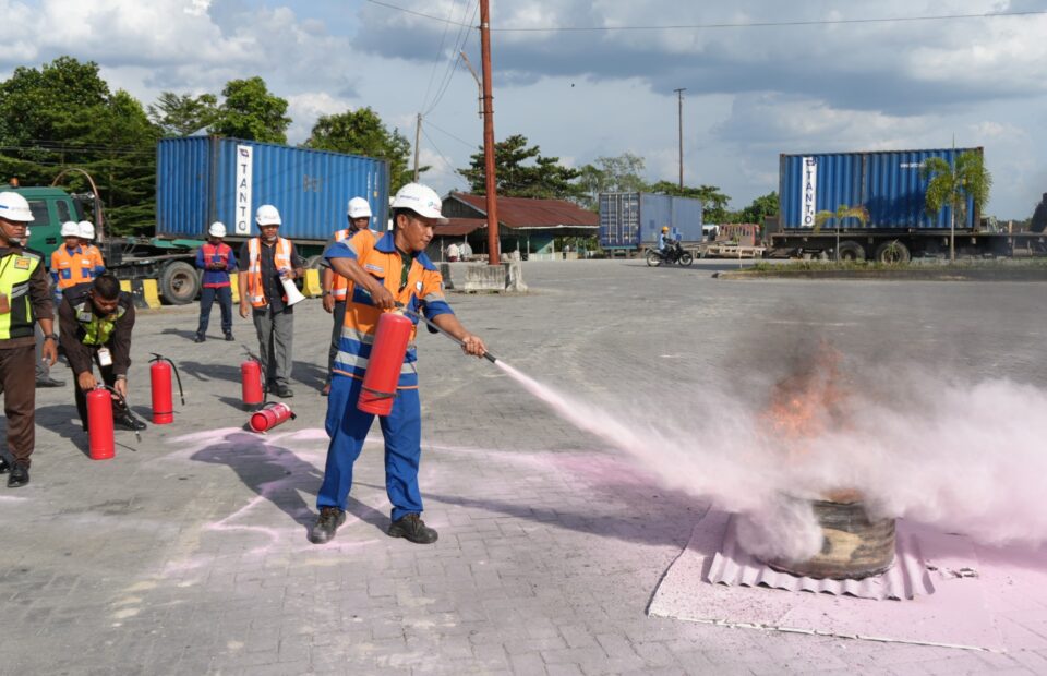 Fostering a Safer Workplace: TPK Perawang’s OHS Month Activities