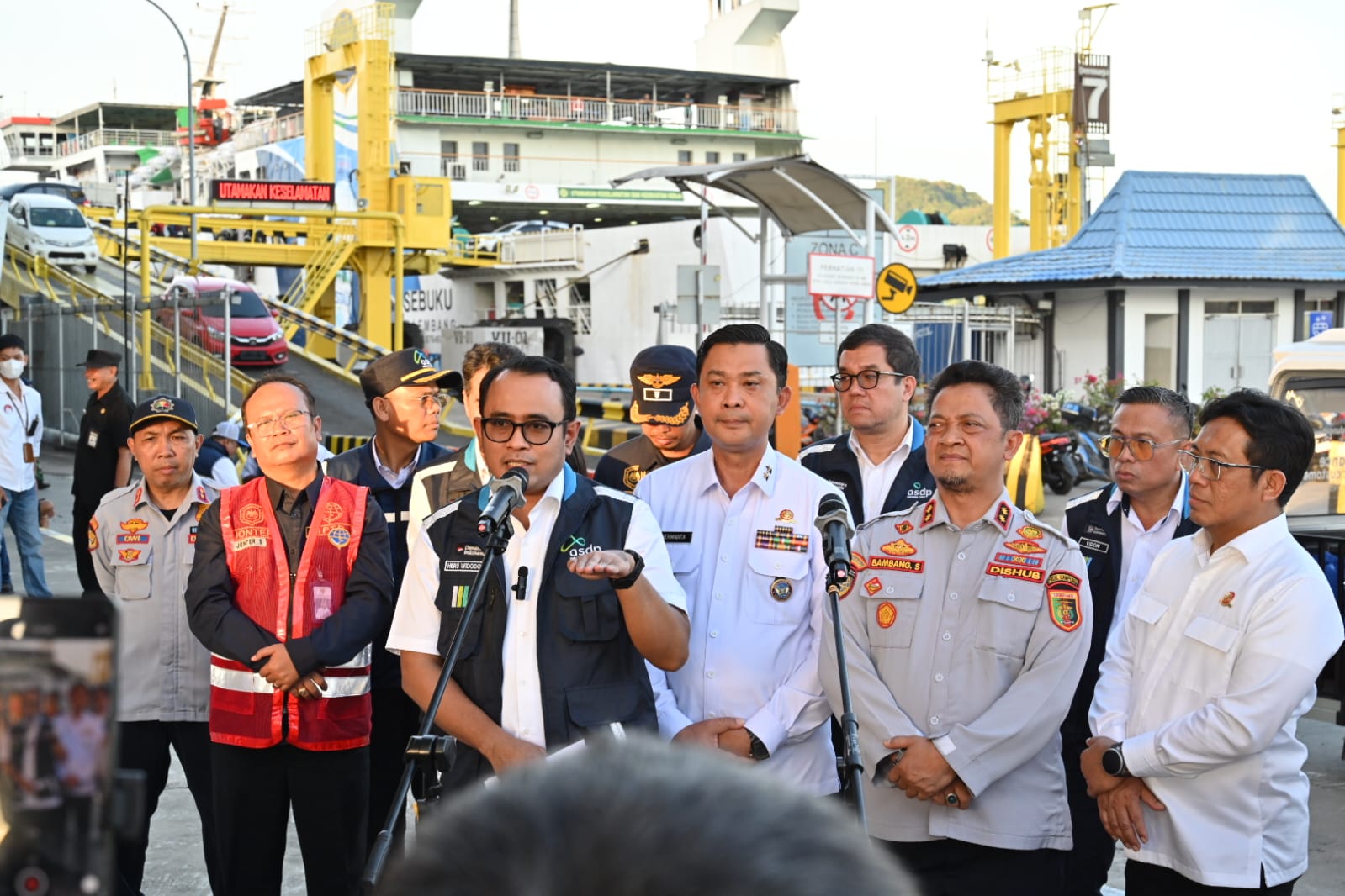 Indonesia Ferry Boosts Services as Eid Return Traffic as of D+2 Surged ...