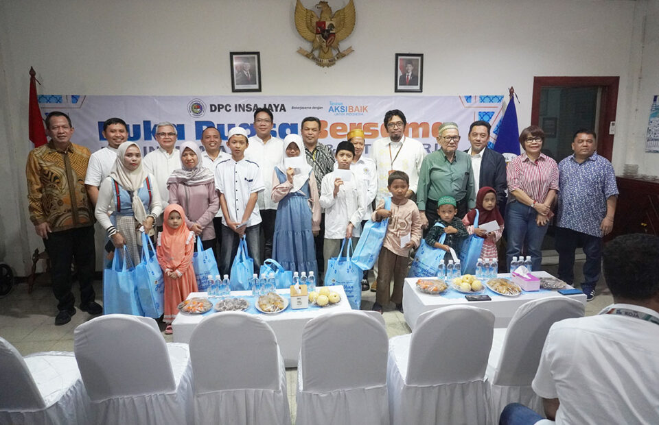 INSA Jaya Buka Puasa Bersama sekaligus Berbagi Kebaikan kepada Sesama