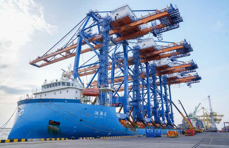 Perkuat Operasional Pelabuhan, Pelindo Tambah Empat QCC di TPK Semarang