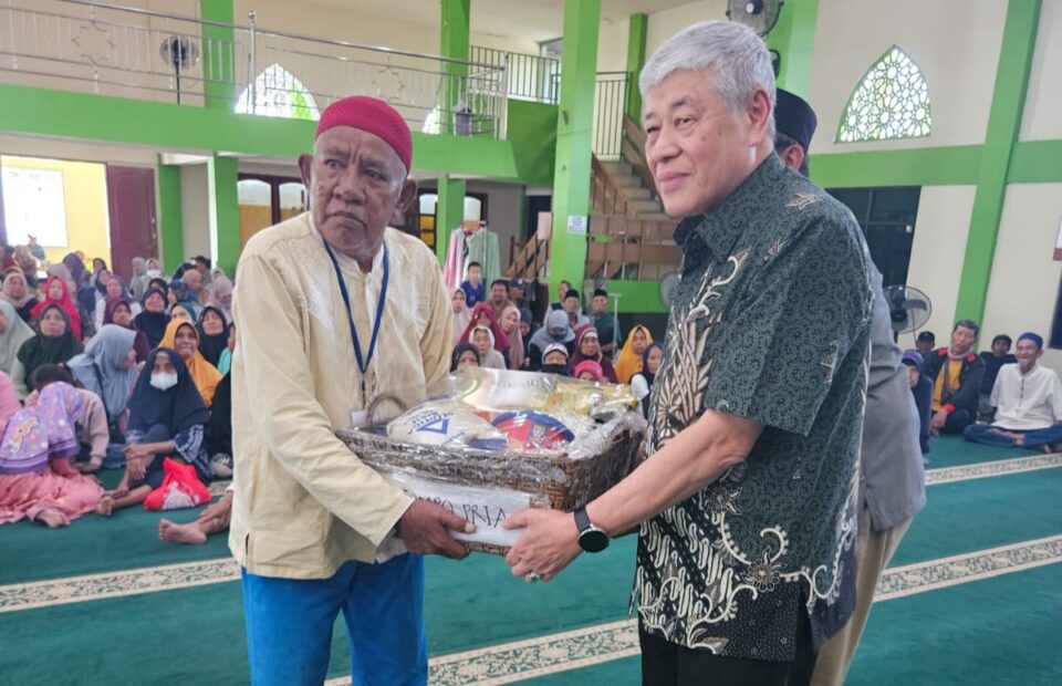 Yayasan Annas Kembali Salurkan Santunan untuk Eks TKBM Pelabuhan Priok