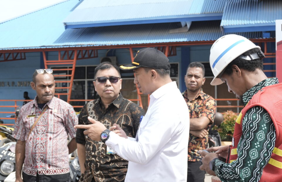 Bappenas Inspects Merauke Port, Backs Plan for Container Depot Outside Port