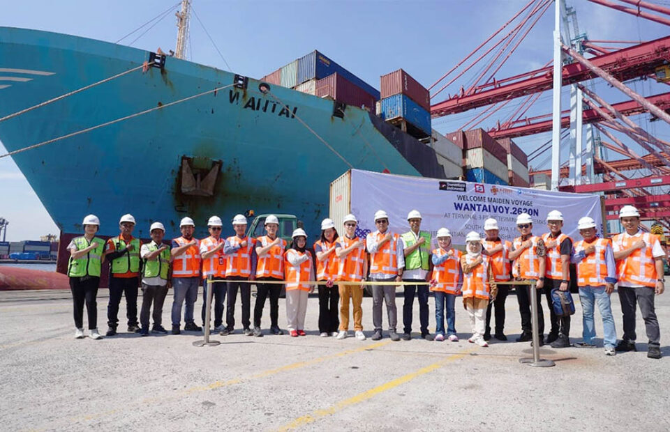 IPC TPK Handles Maiden Call of New Intra-Asia Service